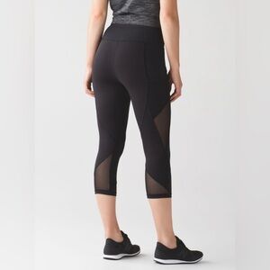 Lululemon - Fast As Light Crop US4